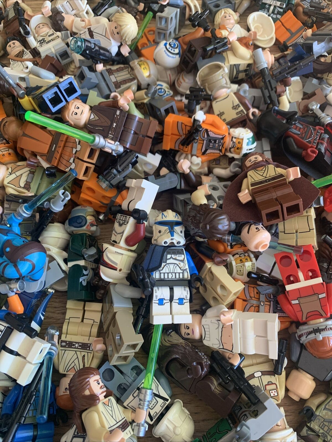 1 MYSTERY LEGO STAR WARS MINIFIGURE MYSTERY GRAB BAG BLIND BAG